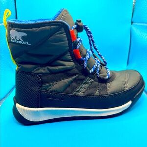 Boys Fleece Lined Snow Boots